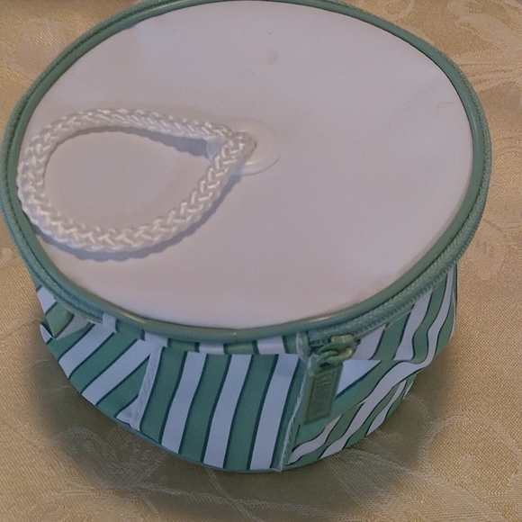 NOT FOR SALE **SEE MY OTHER LISTING FOR 2 BAGS Clinique NEW  makeup cosmetics - Picture 6 of 6